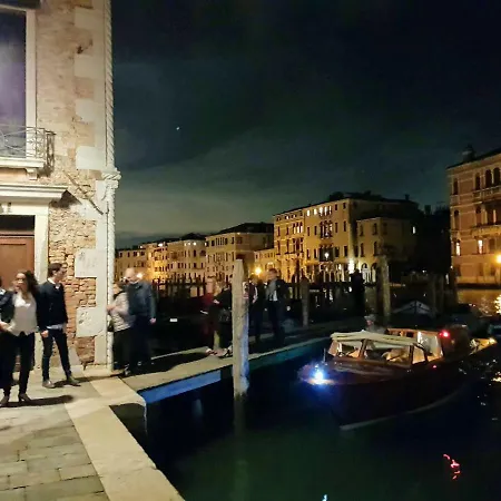 דירה Palazzo Morosini Brandolin Dimora Romantica